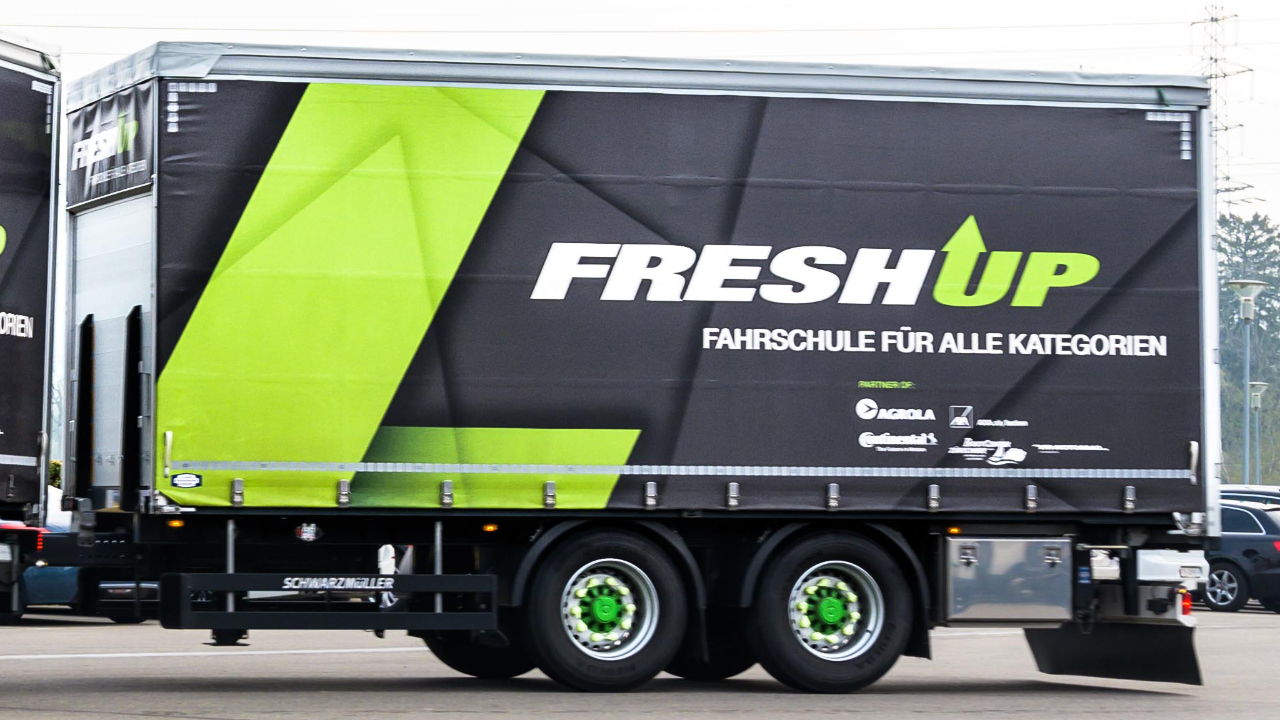 Schwarzmüller central axle trailer